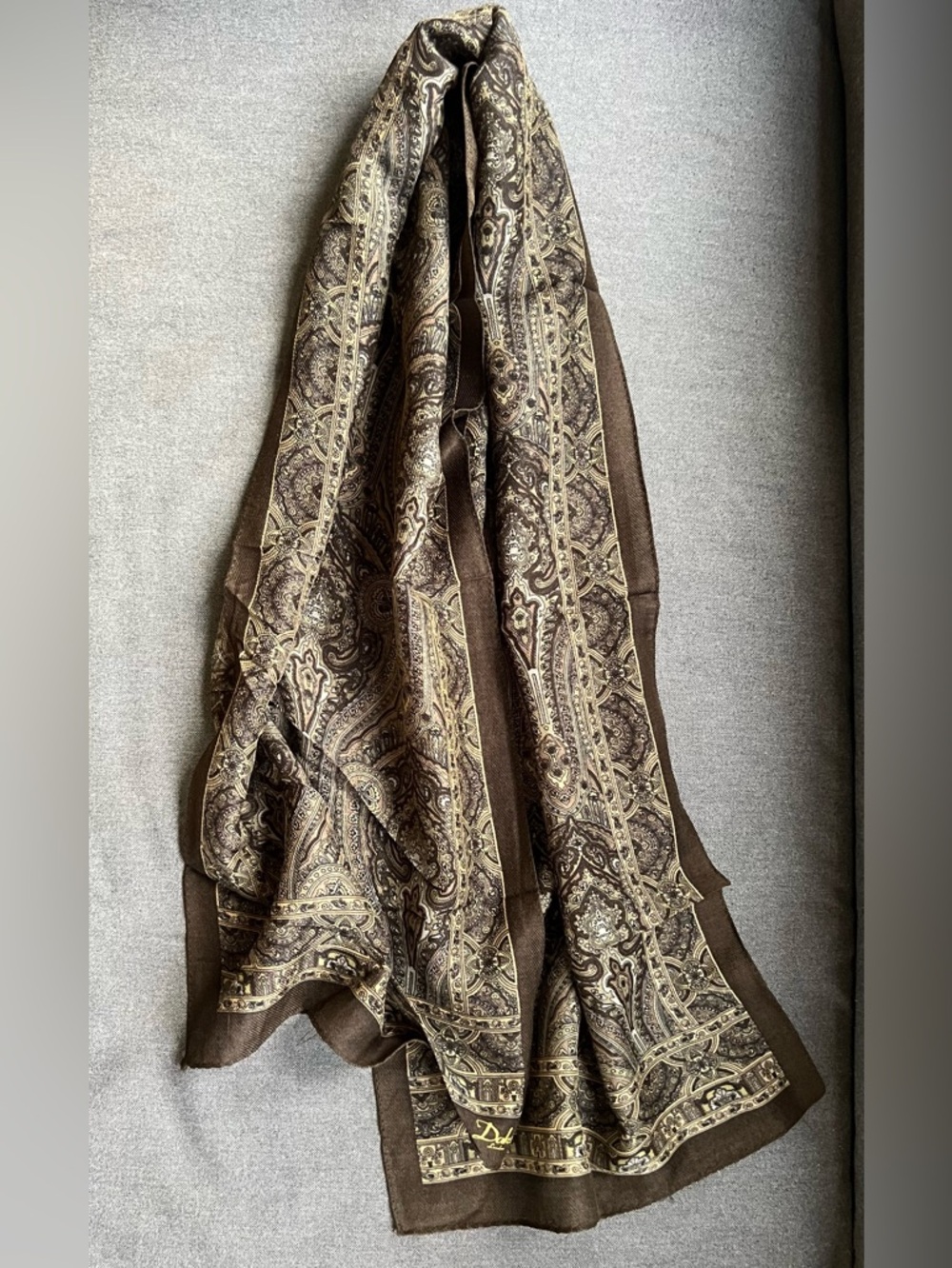 Retro Daks Wool Silk Scarf Brown Paisley Shawl Wrap 14x17 In Excellent Condition